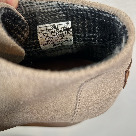 Toms Beige Tan Ankle Wedge Booties Size 6 - Picture 7 of 8